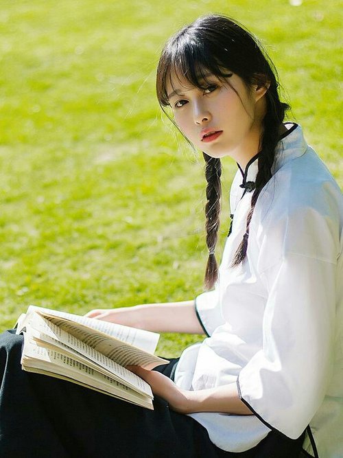 fb体育登录入口-锦标赛上，某队展现出顶级实力，夺得冠军，某体育运动锦标赛有来自全国各地