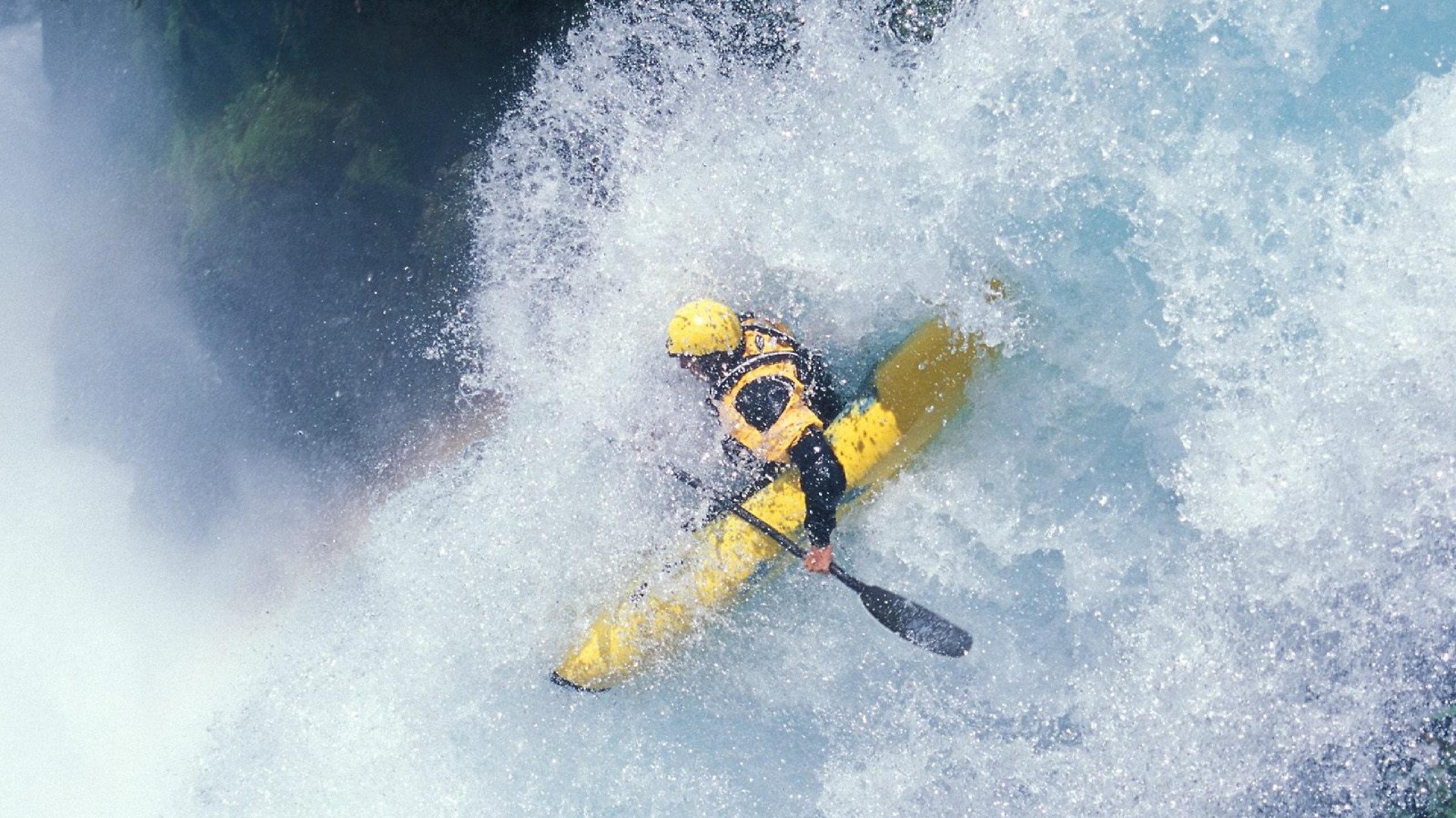 fb体育试玩-_双打比赛激烈交锋，橙色沙滩上的精彩对决_，双打比赛是什么意思